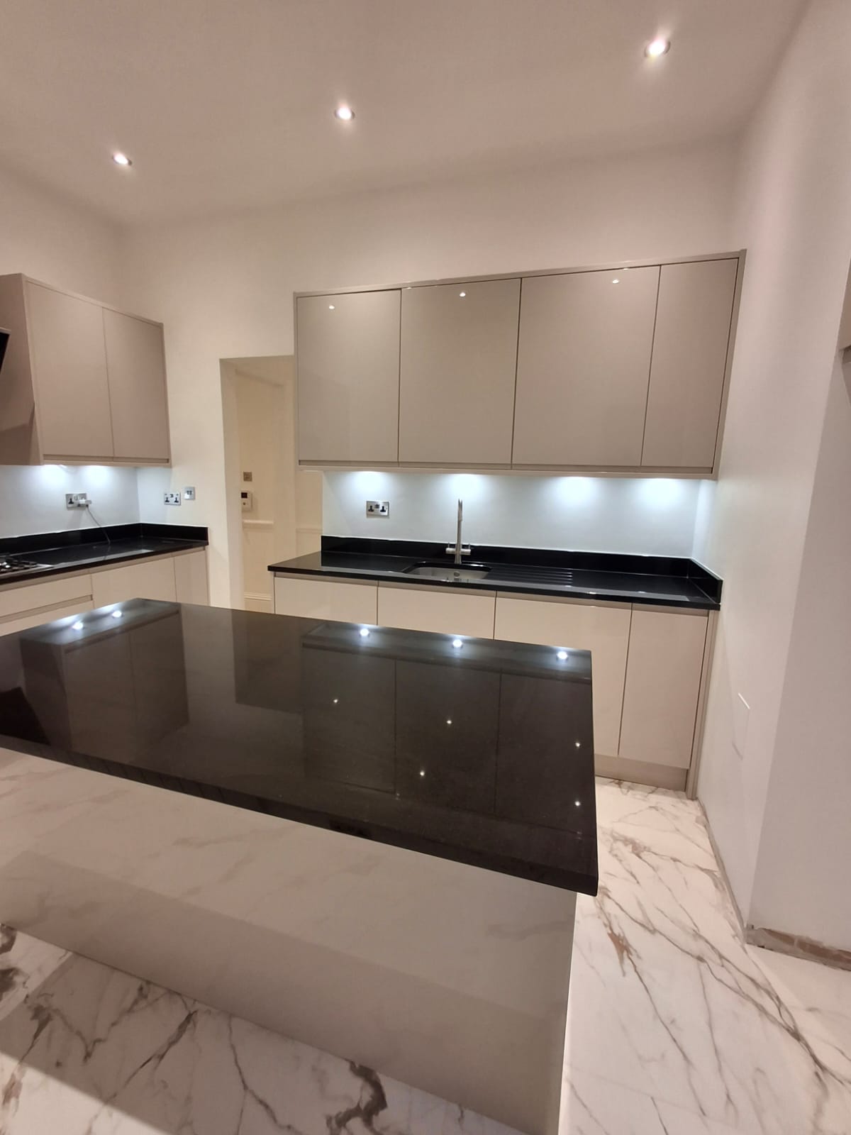 Full Kitchen Refurbishment